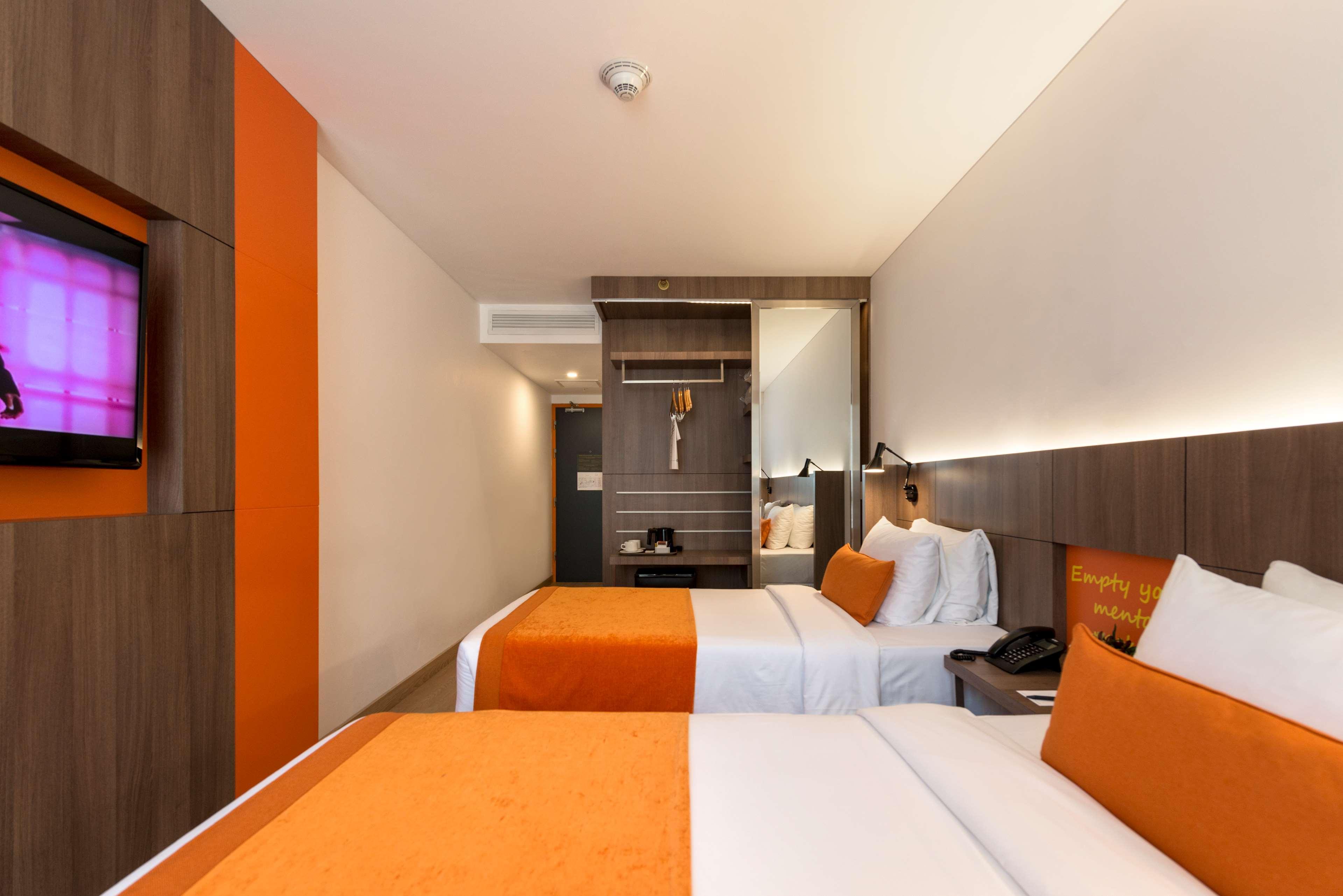 Best Western Pontiac Inn Екстер'єр фото