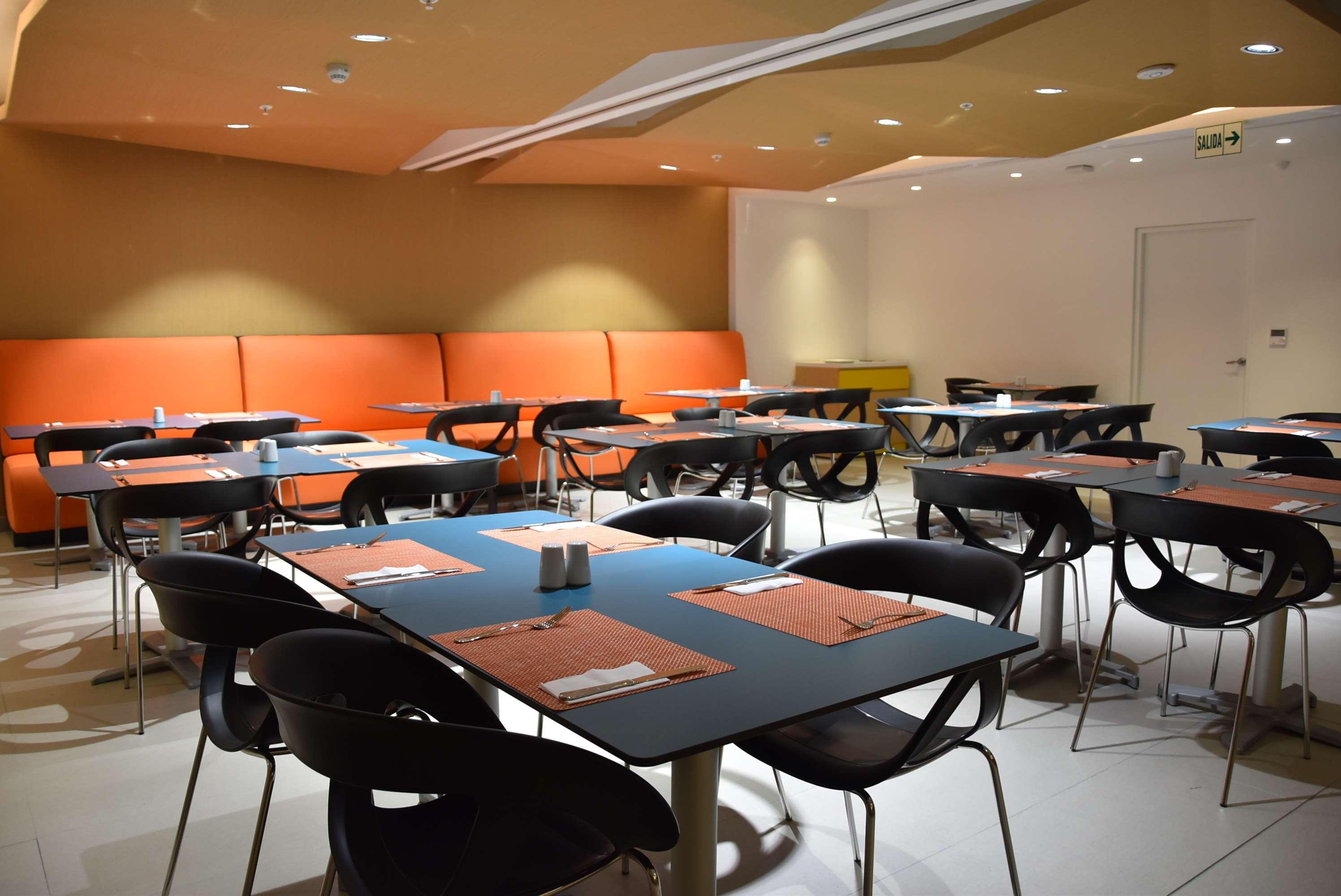 Best Western Pontiac Inn Екстер'єр фото