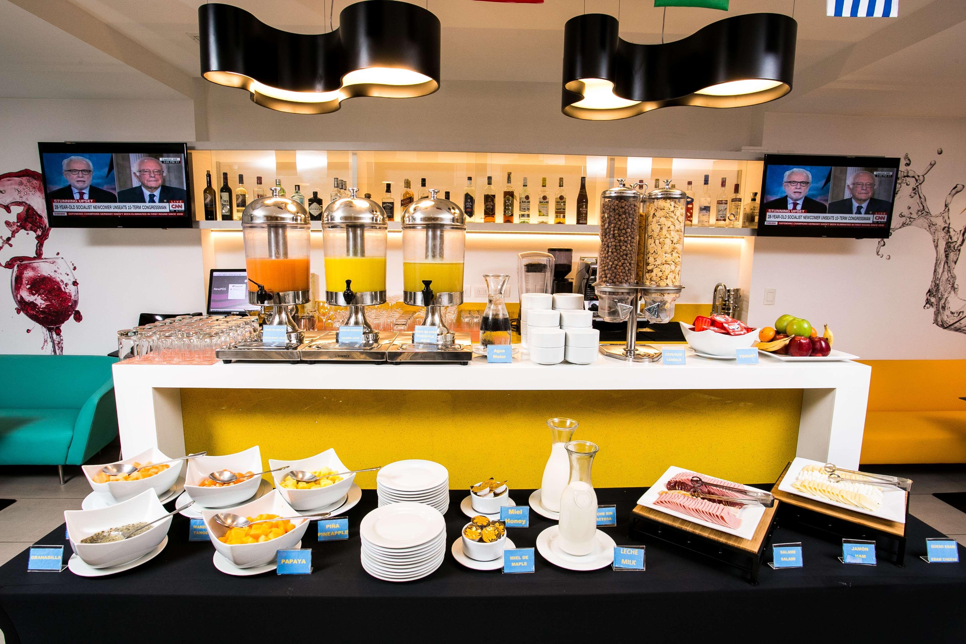 Best Western Pontiac Inn Екстер'єр фото